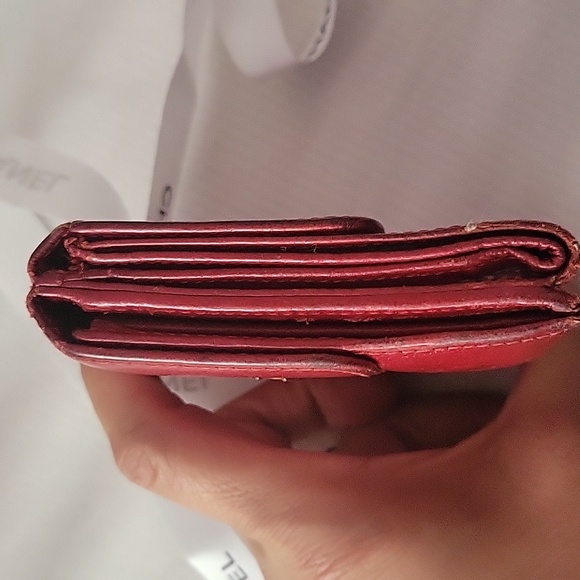 100 % Authentic CHANEL wallet - Picture 7 of 9